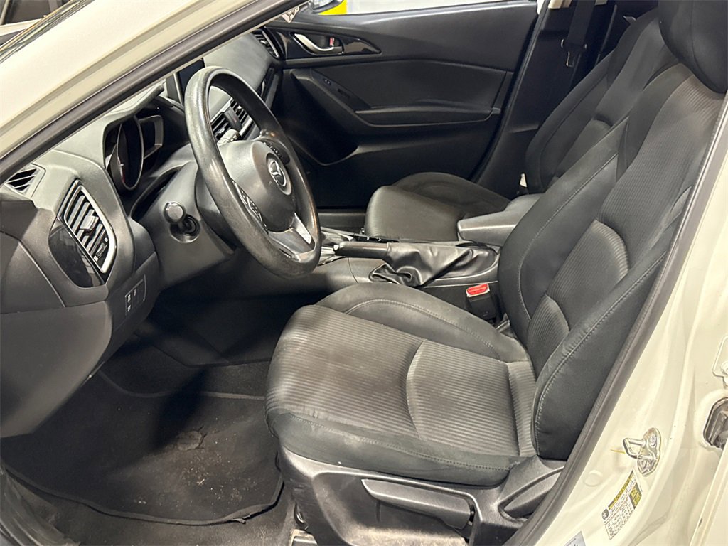Used 2016 MAZDA MAZDA3 i Sport w/ Preferred Equipment Package image 6