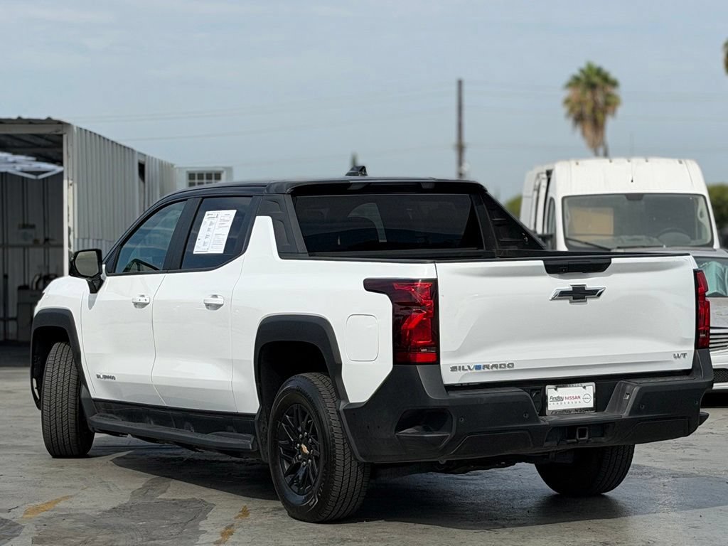 Used 2024 Chevrolet Silverado EV W/T AWD/4WD image 2