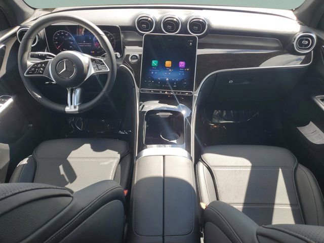 Certified 2025 Mercedes-Benz GLC 300 image 5