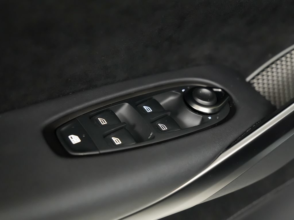Used 2025 Aston Martin DBX 707 AWD/4WD image 23