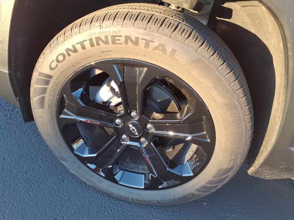 New 2026 Chevrolet Equinox LT w/ Midnight Edition image 6