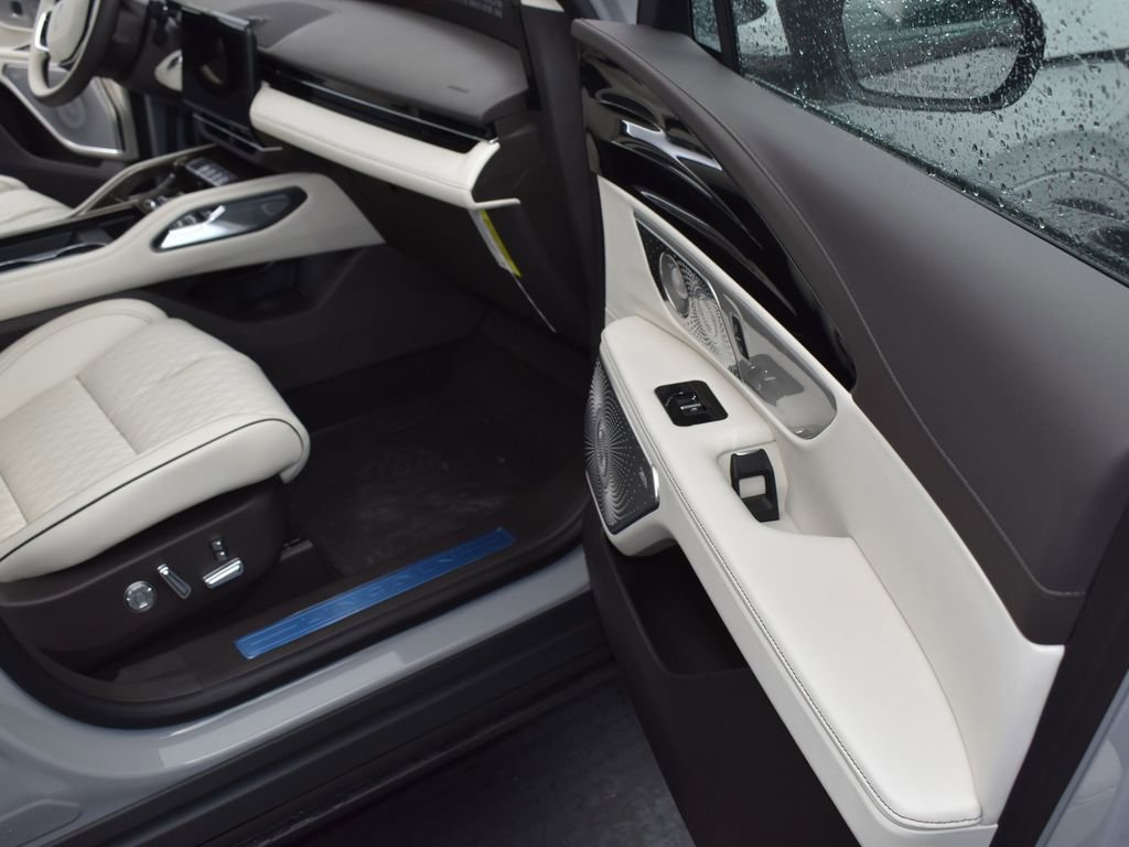 New 2026 Lincoln Nautilus Black Label w/ Jet Appearance Package image 17