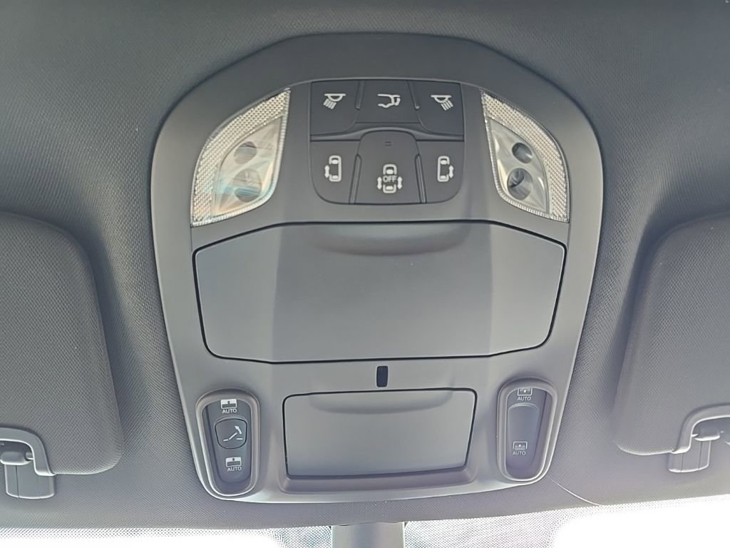 New 2025 Chrysler Pacifica Select image 15