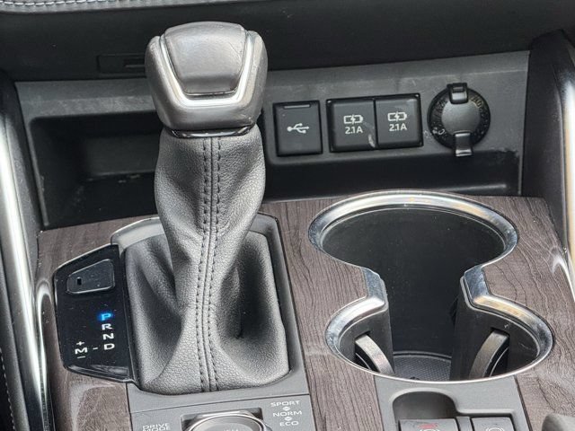 Used 2020 Toyota Highlander Platinum AWD/4WD image 29