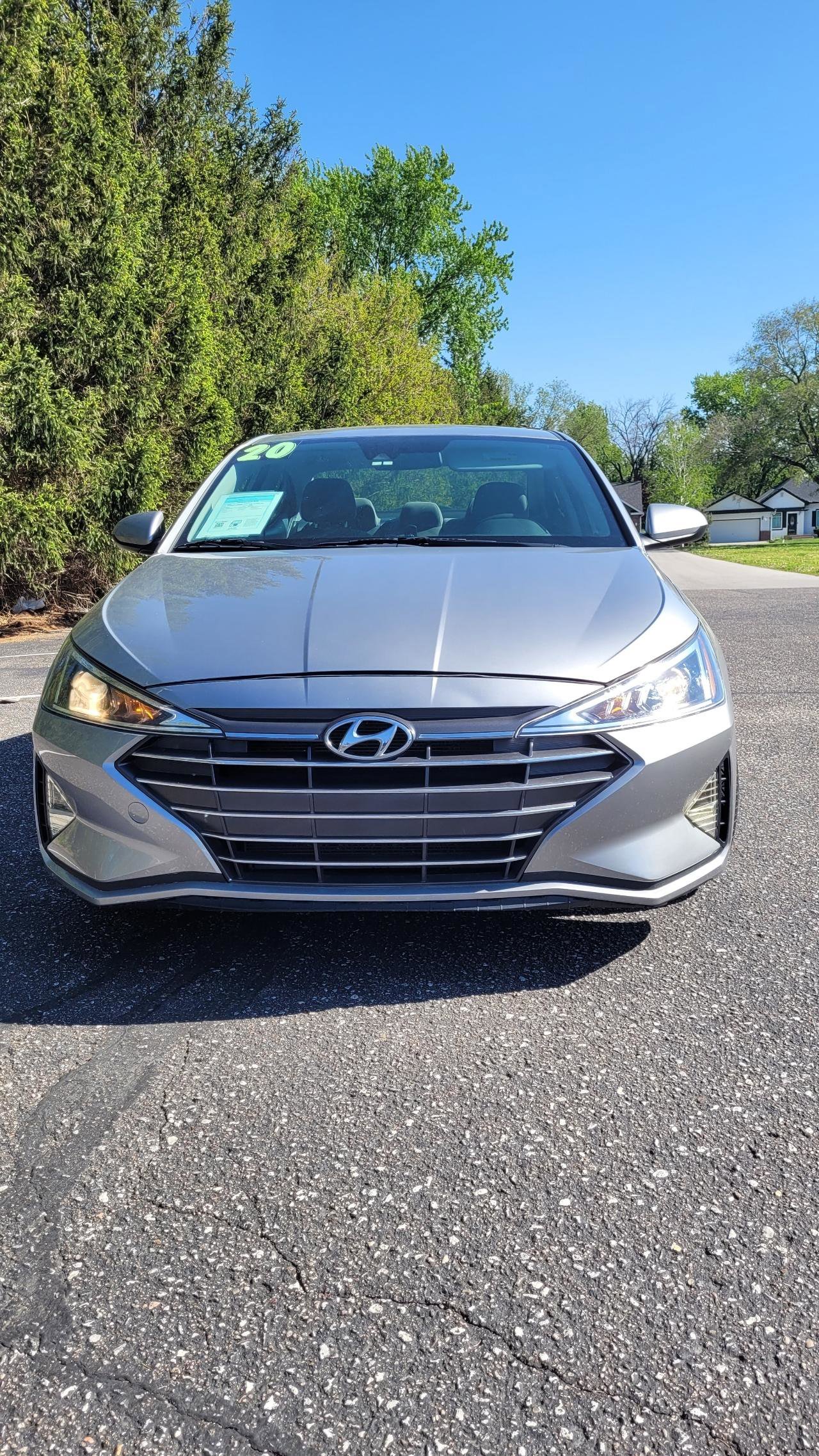 Used 2020 Hyundai Elantra SE FWD image 4