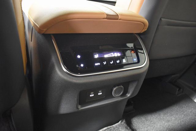 New 2025 Nissan Armada SL w/ Captain's Chari Seat Package AWD/4WD image 33