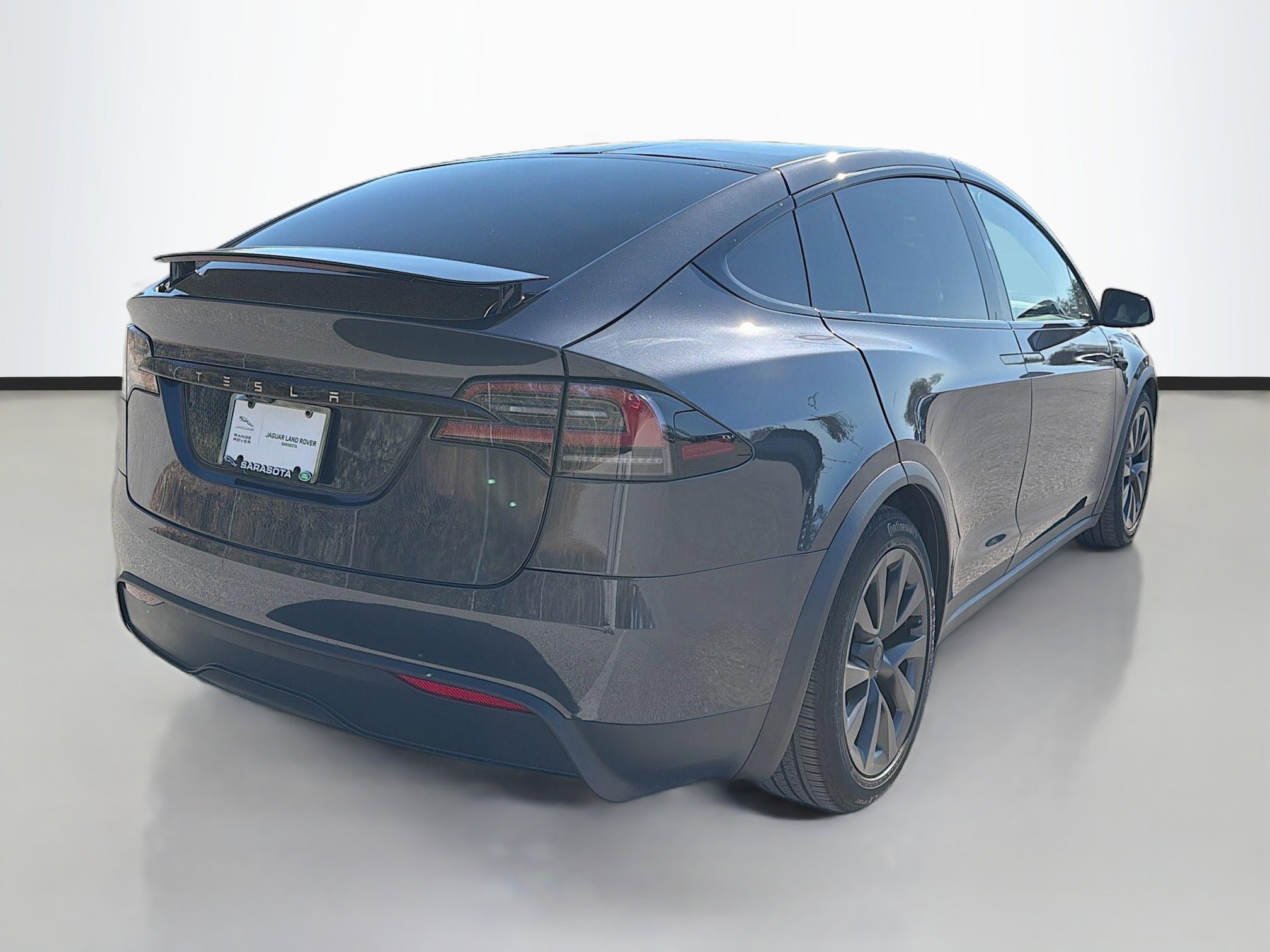 Used 2024 Tesla Model X image 5