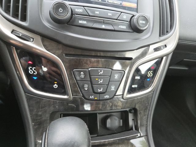 Used 2016 Buick LaCrosse Leather FWD image 8