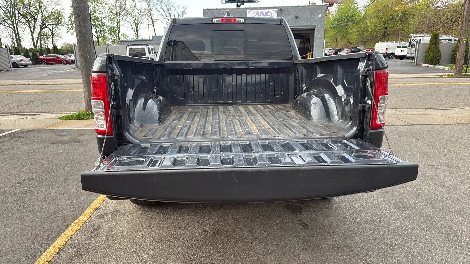 Used 2019 RAM 1500 Big Horn AWD/4WD image 25