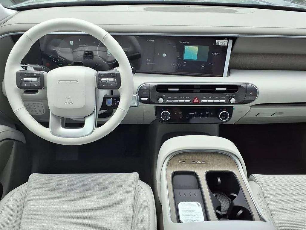 New 2026 Hyundai Palisade FWD Hybrid image 14
