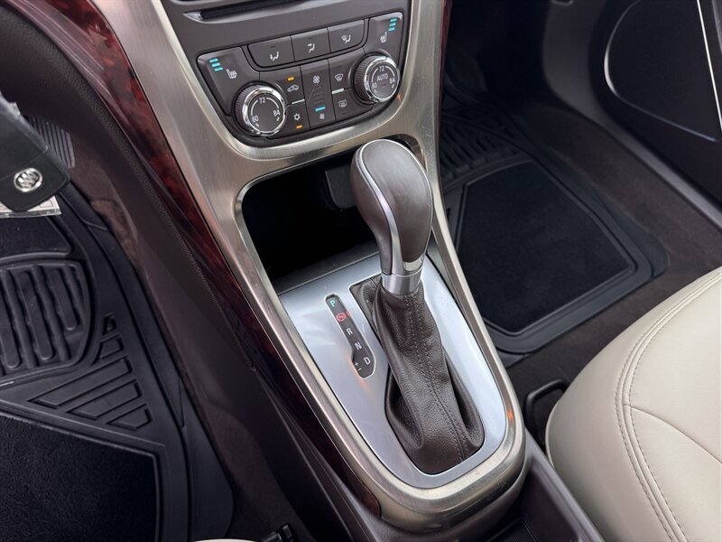 Used 2014 Buick Verano Convenience FWD image 24