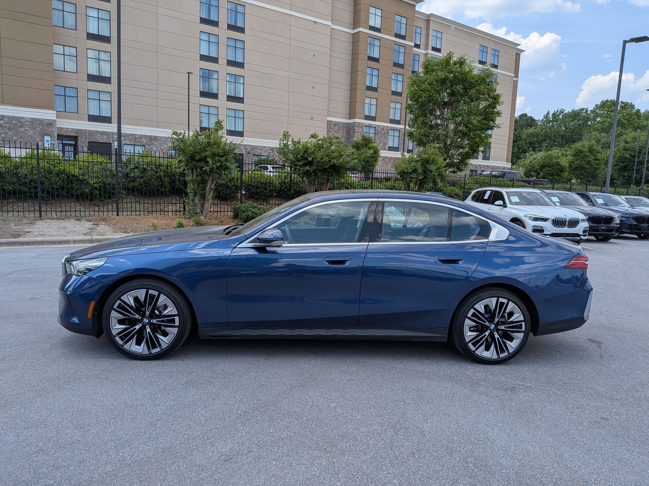 Used 2025 BMW 530i RWD image 6