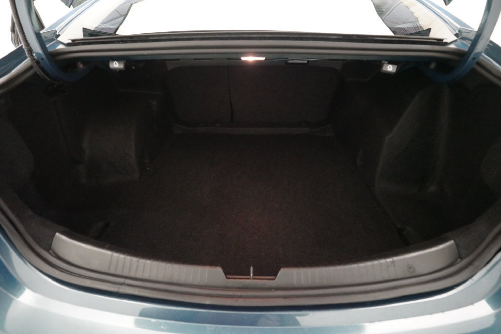 Used 2025 Chevrolet Malibu LT FWD image 10