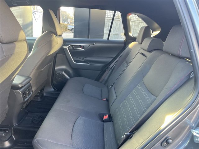 Used 2024 Toyota RAV4 SE image 22