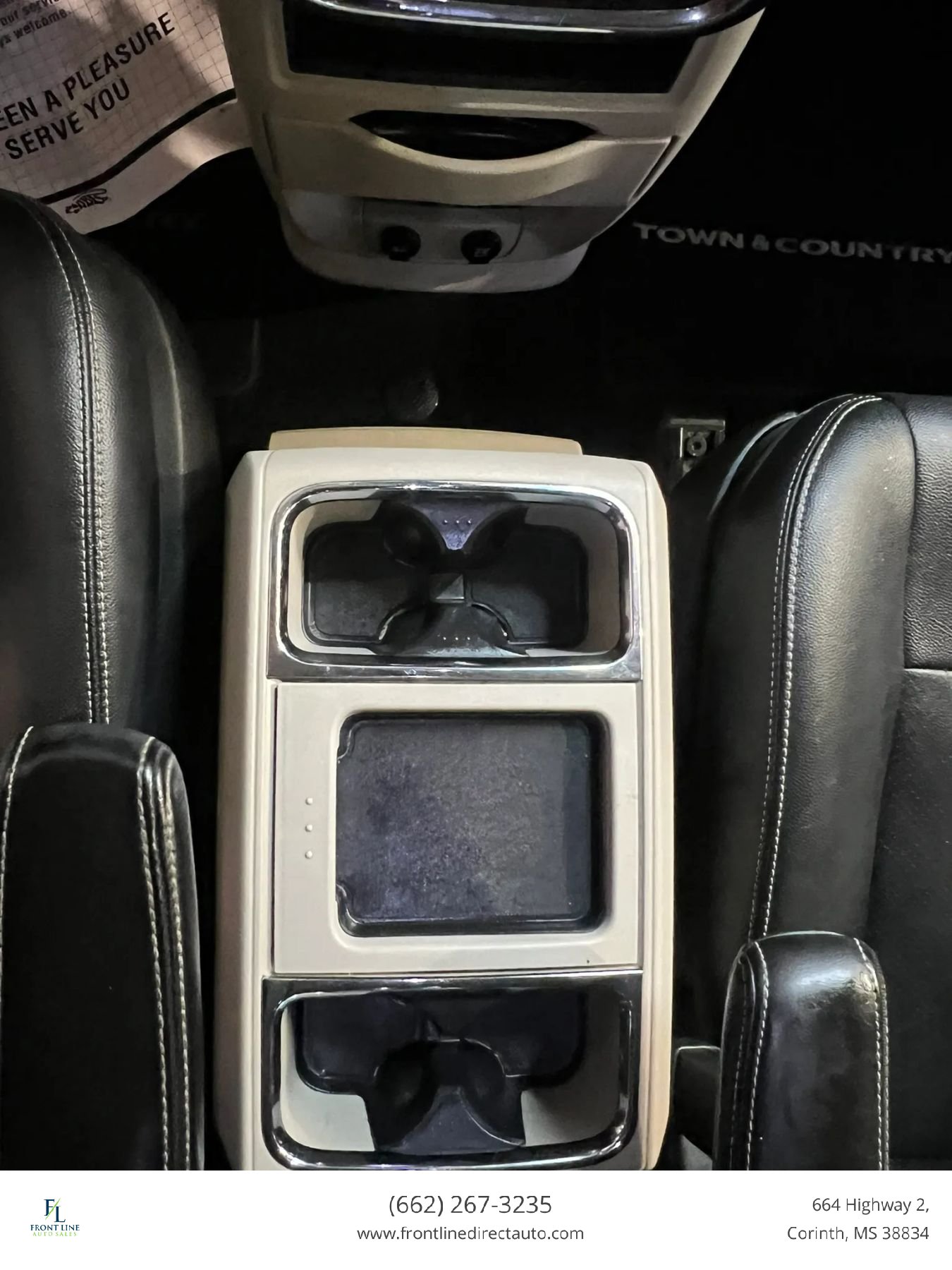 Used 2013 Chrysler Town & Country Touring-L w/ Driver Convenience Group FWD image 17
