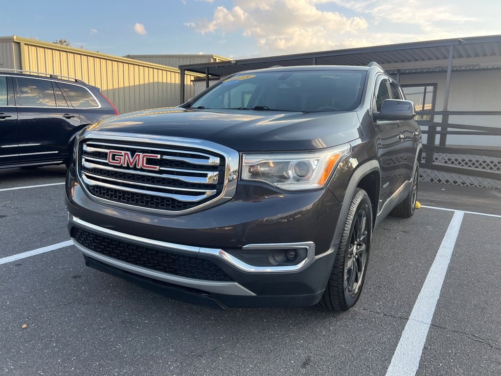 Used 2018 GMC Acadia SLT image 1