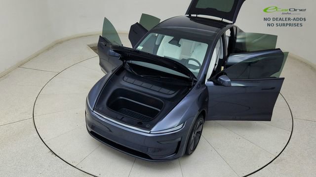 Used 2026 Tesla Model Y 2WD image 82