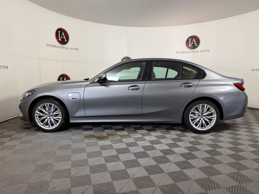 Certified 2023 BMW 330e xDrive w/ Premium Package image 6