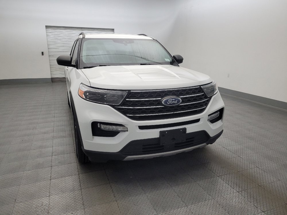 Used 2023 Ford Explorer XLT w/ Equipment Group 202A RWD image 14
