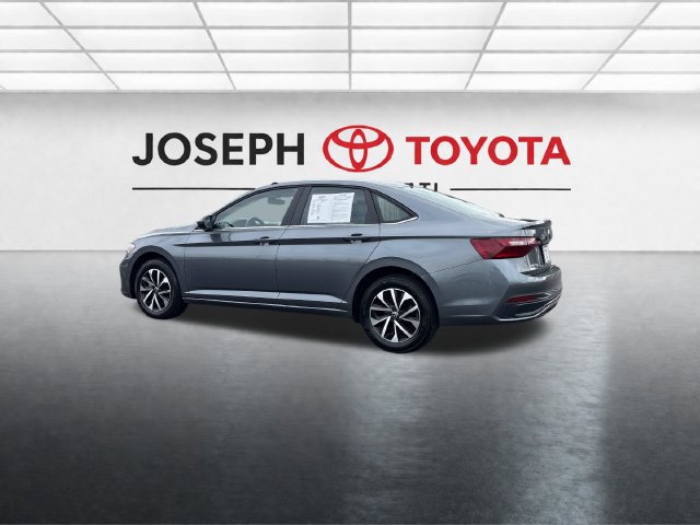 Used 2024 Volkswagen Jetta S FWD image 3