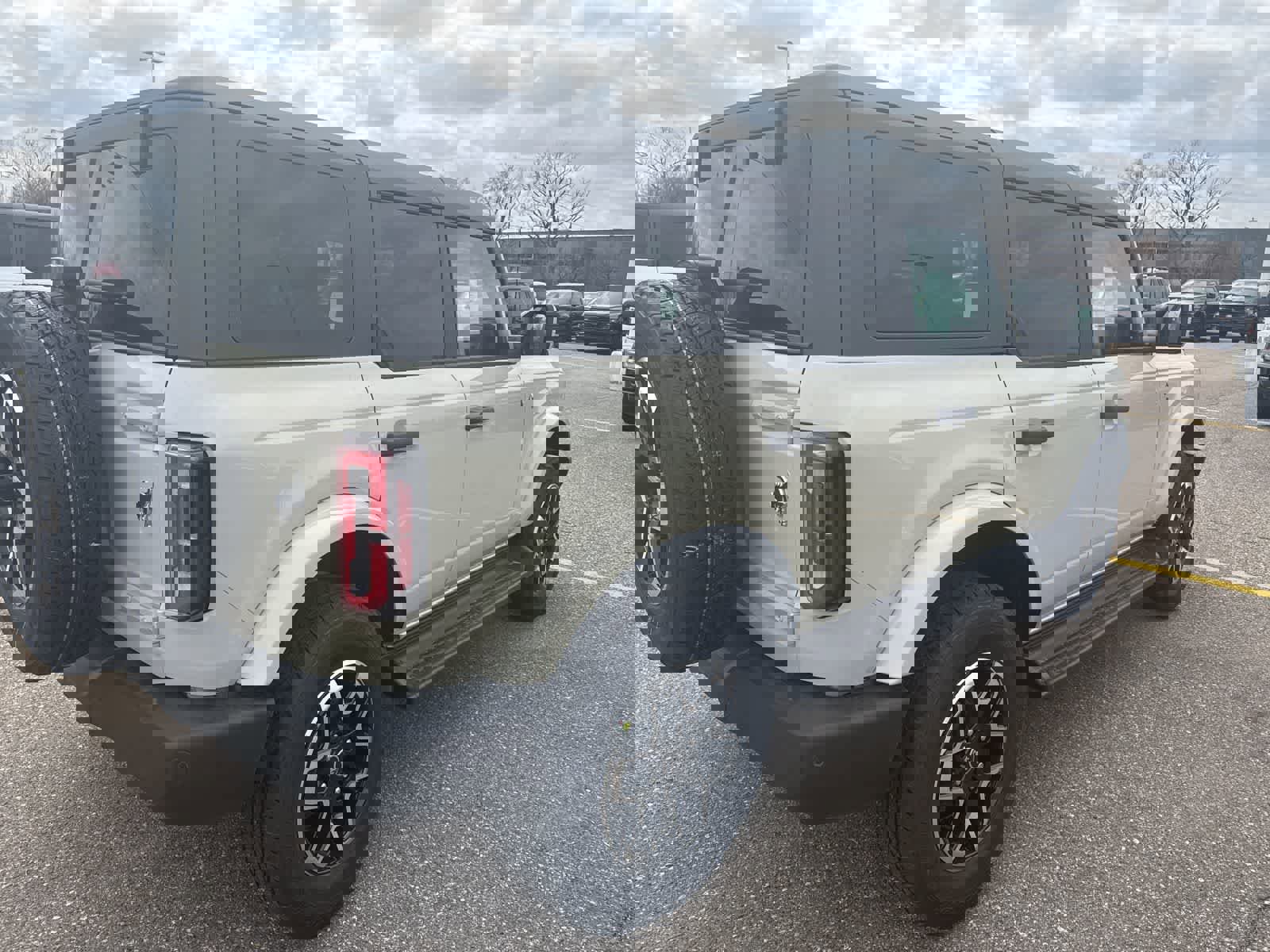 New 2026 Ford Bronco Outer Banks image 15