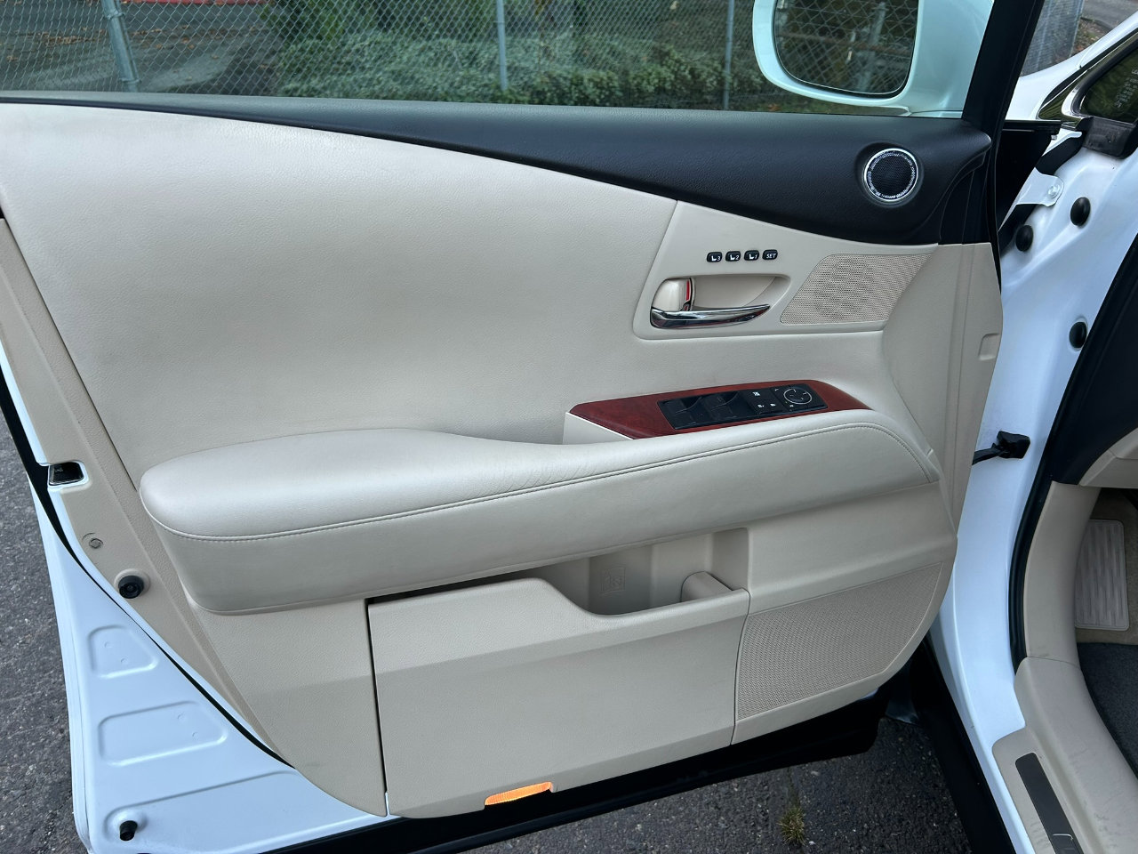 Used 2011 Lexus RX 450h AWD image 13