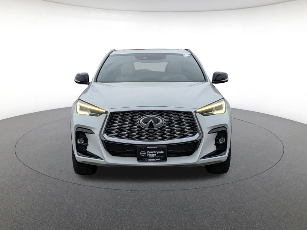 Used 2025 INFINITI QX55 Luxe w/ Cargo Package image 2