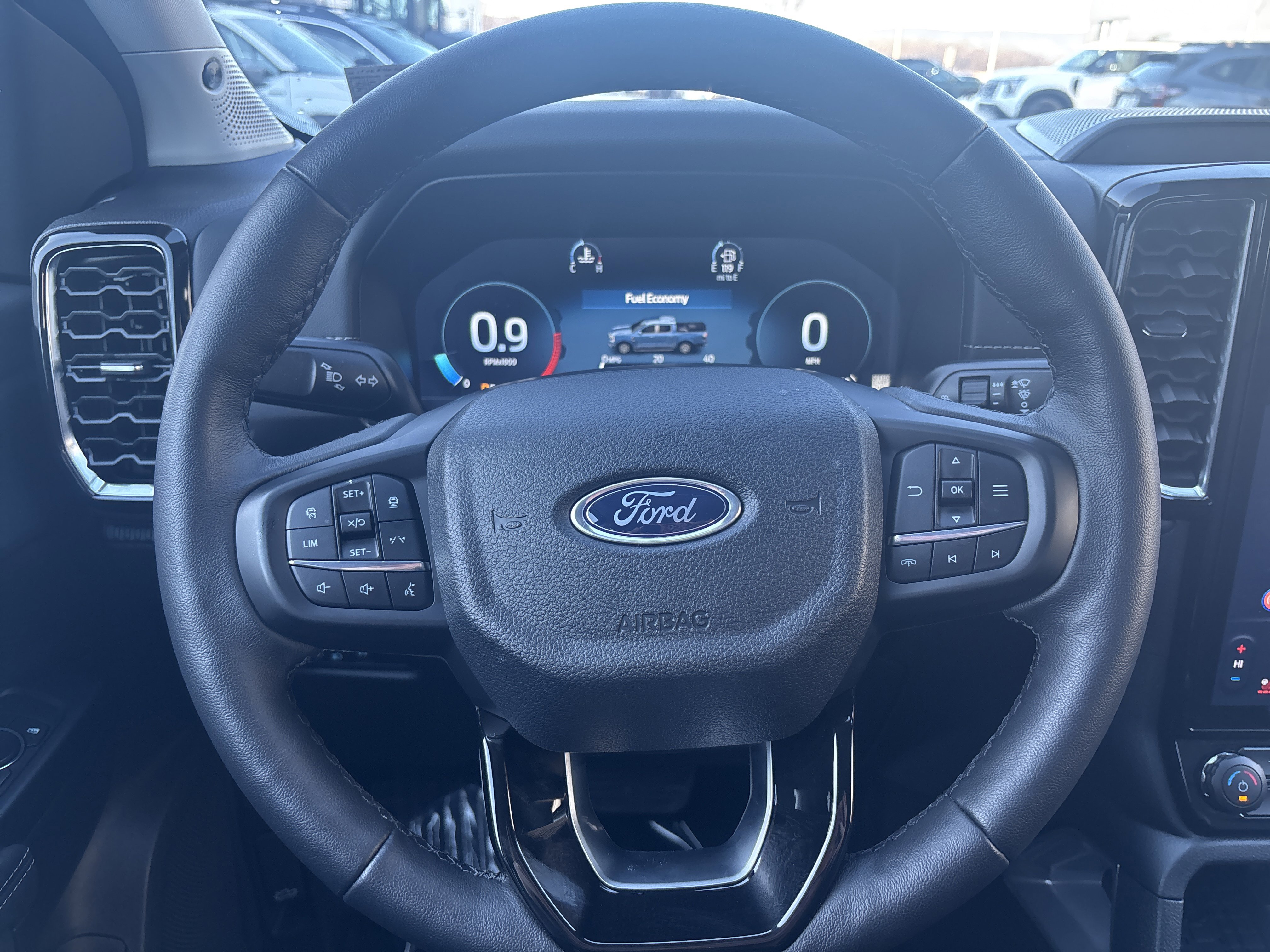 Used 2025 Ford Ranger Lariat w/ Trailer Tow Package image 14