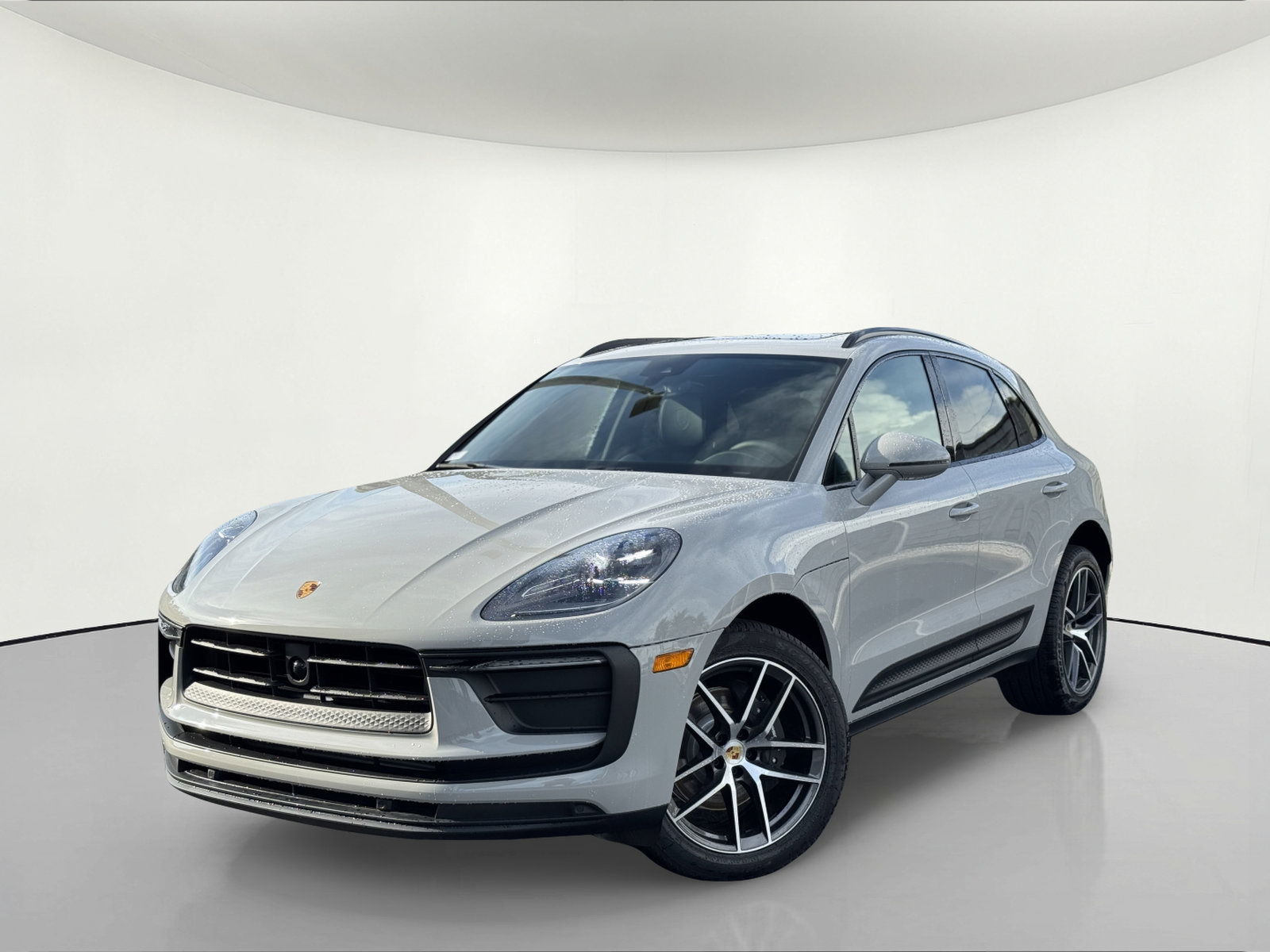 New 2025 Porsche Macan AWD/4WD image 1