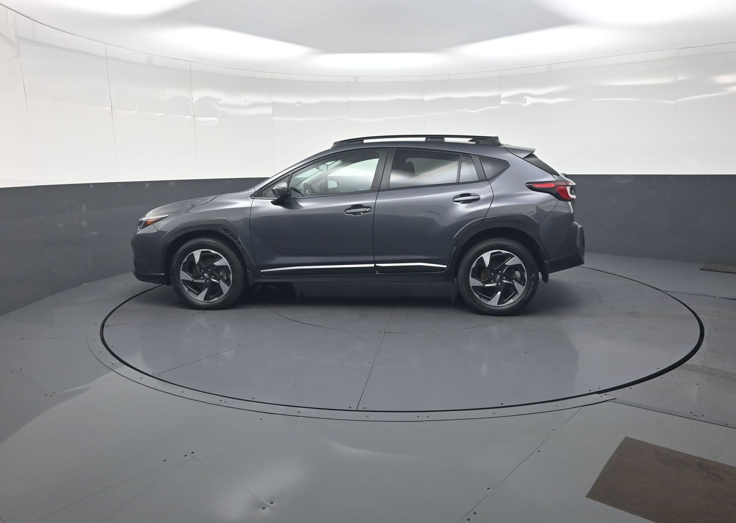 Used 2024 Subaru Crosstrek 2.5i Limited AWD/4WD image 6