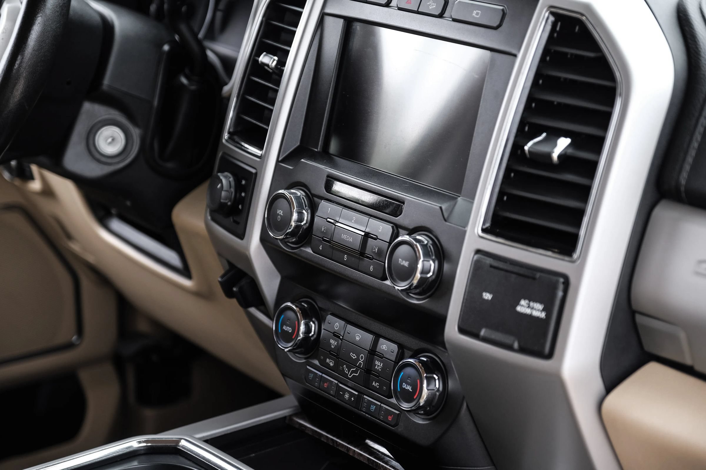 Used 2019 Ford F250 Lariat w/ Chrome Package AWD/4WD image 29