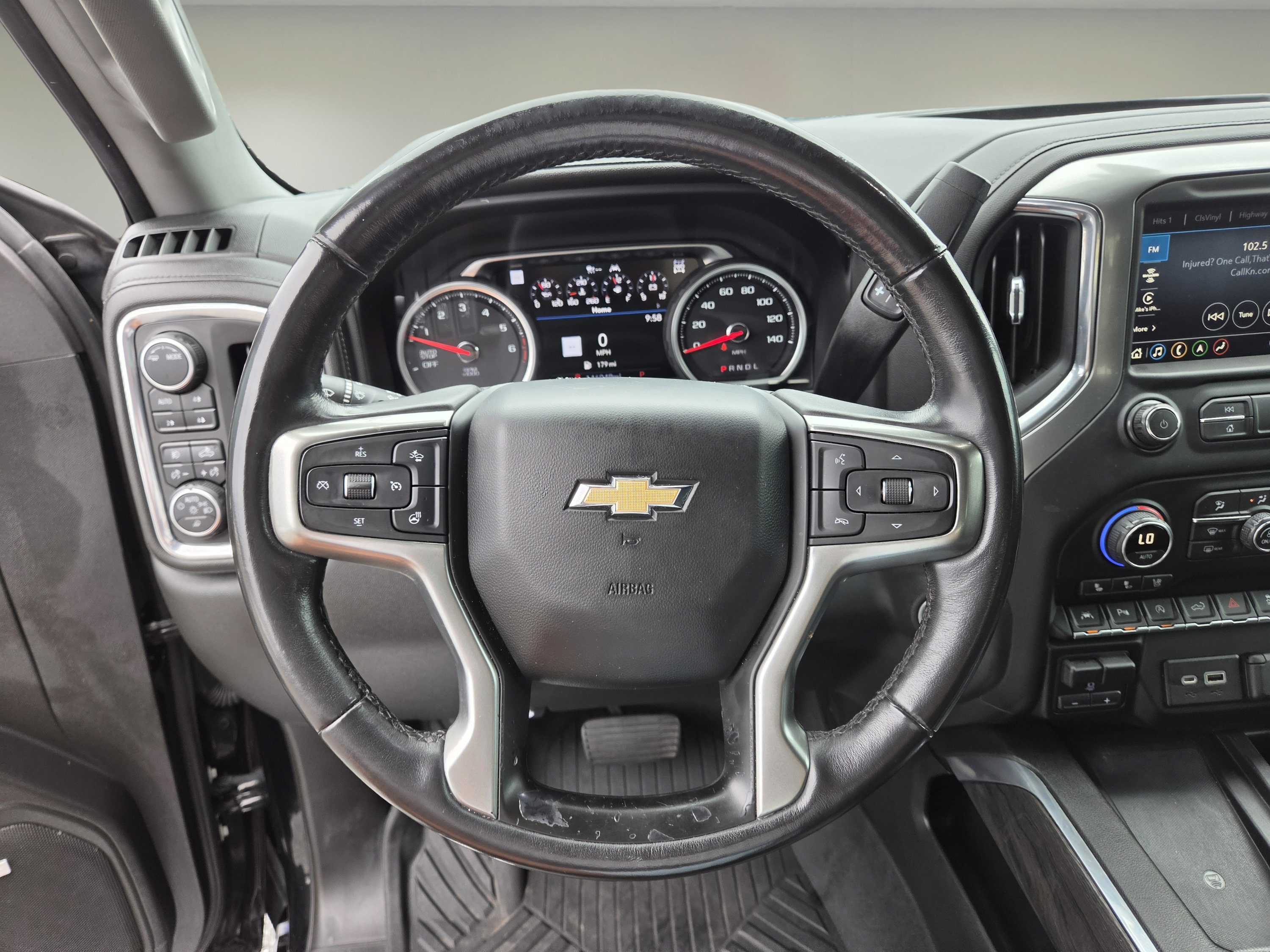 Used 2021 Chevrolet Silverado 1500 LTZ w/ LTZ Premium Package AWD/4WD image 16