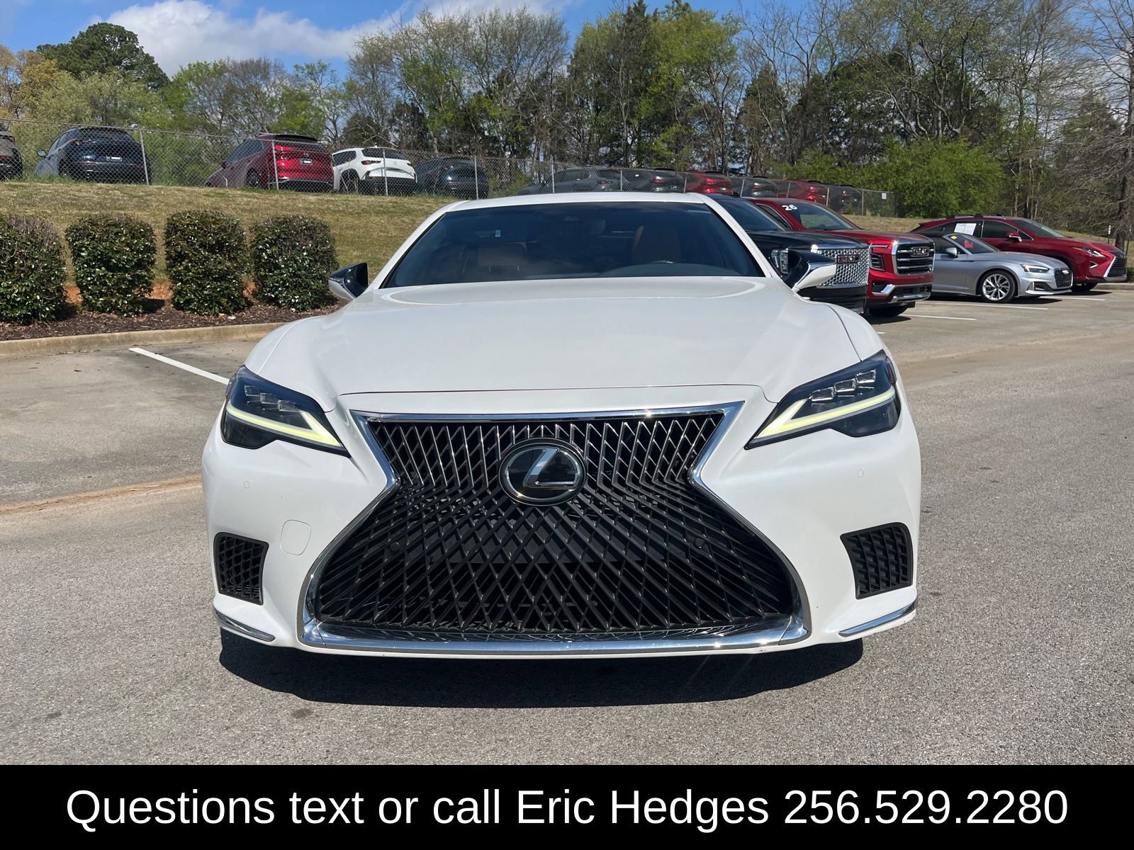 Used 2022 Lexus LS 500 w/ Accessory Package (Z2) RWD video 2