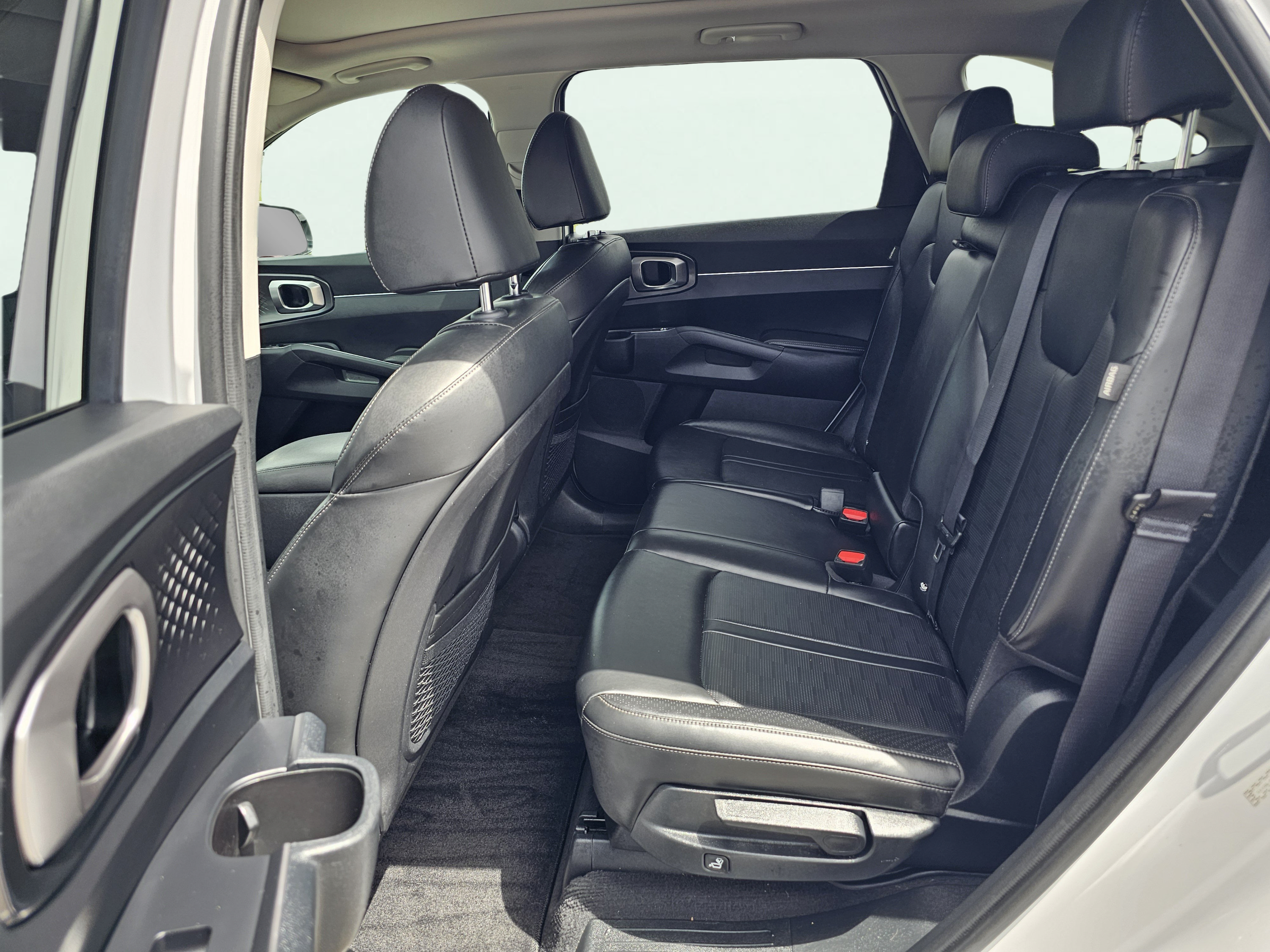 Used 2024 Kia Sorento S w/ Panoramic Sunroof Package FWD image 47
