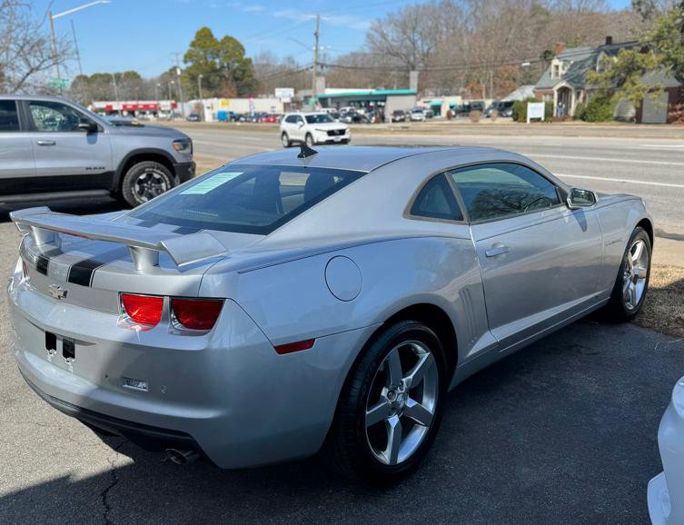 Used 2011 Chevrolet Camaro LT RWD image 10
