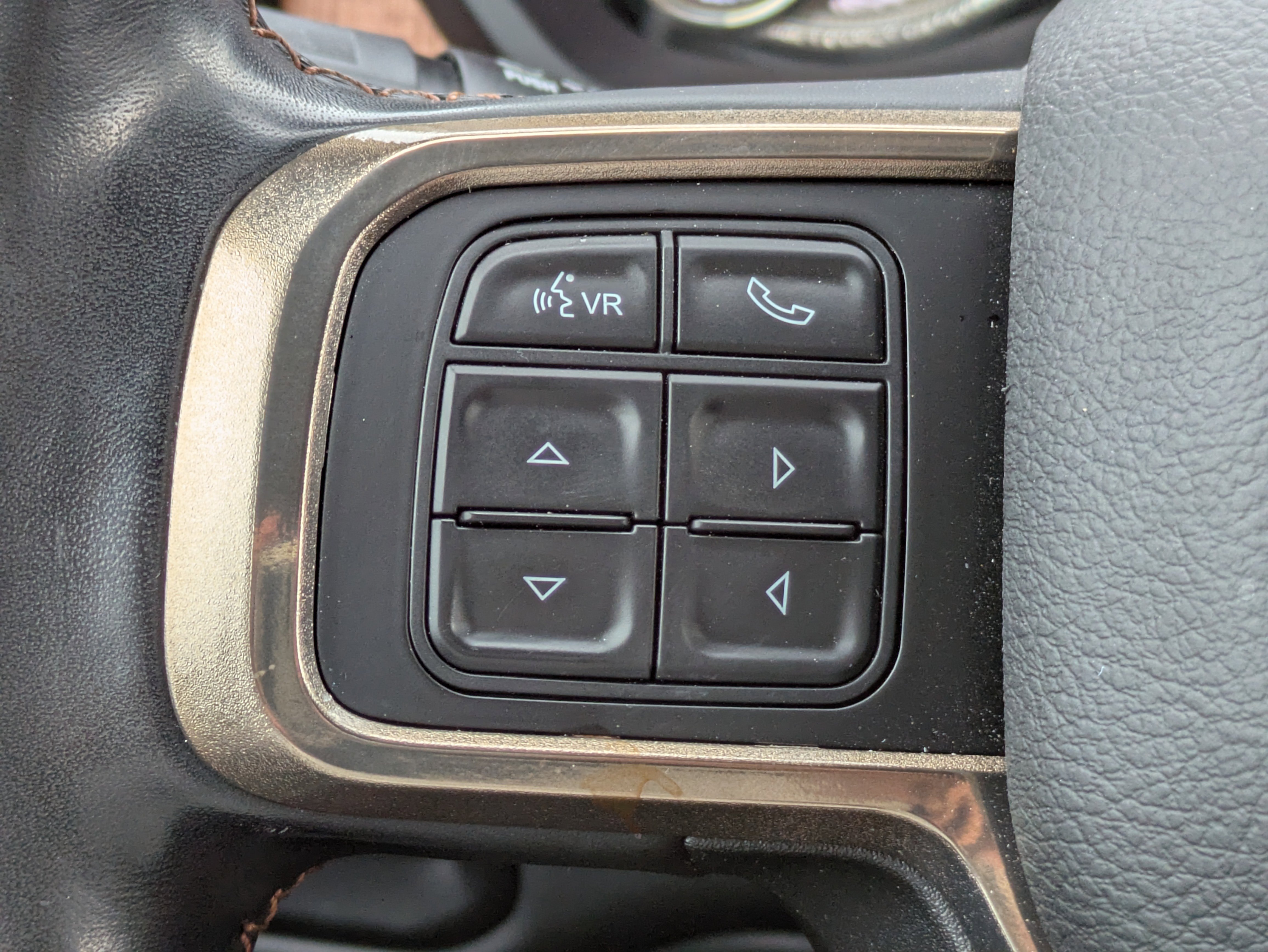 Used 2022 RAM 2500 Limited image 26