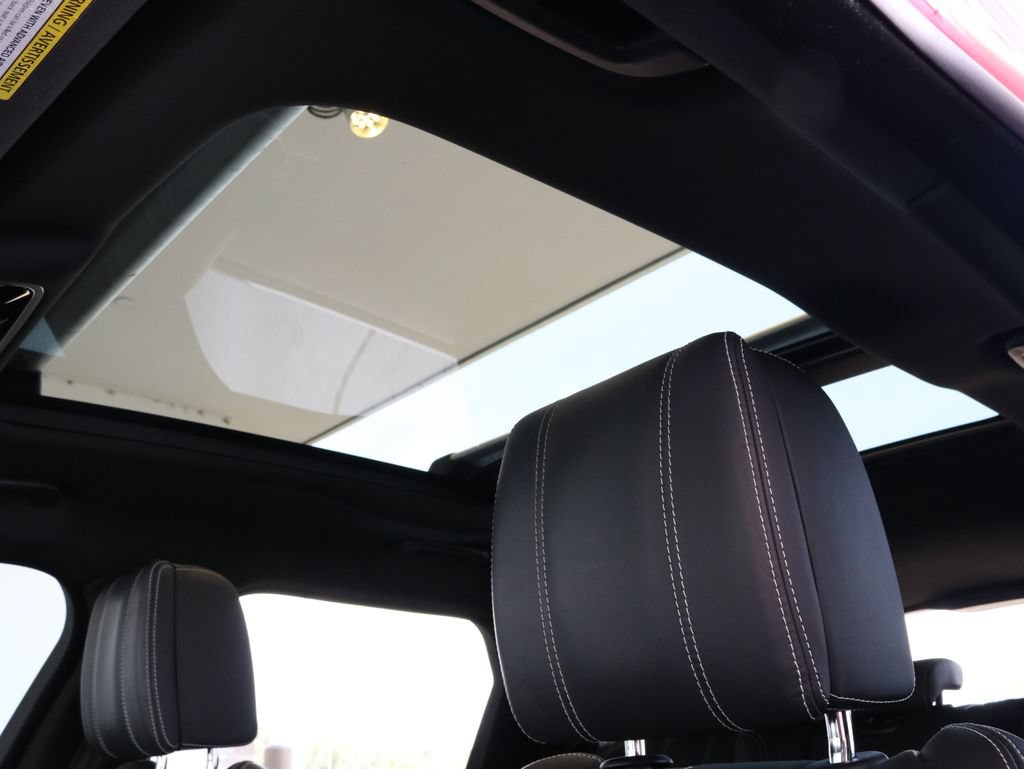 Used 2019 Land Rover Range Rover Velar R-Dynamic HSE AWD/4WD image 24