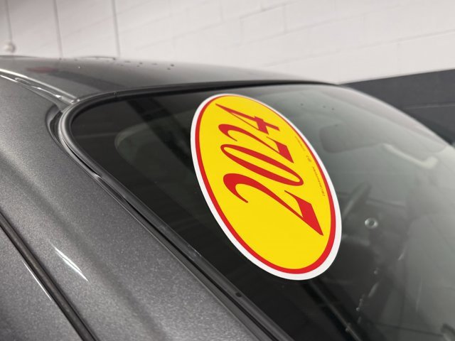 Used 2024 Nissan Titan SV w/ SV Convenience Package image 6