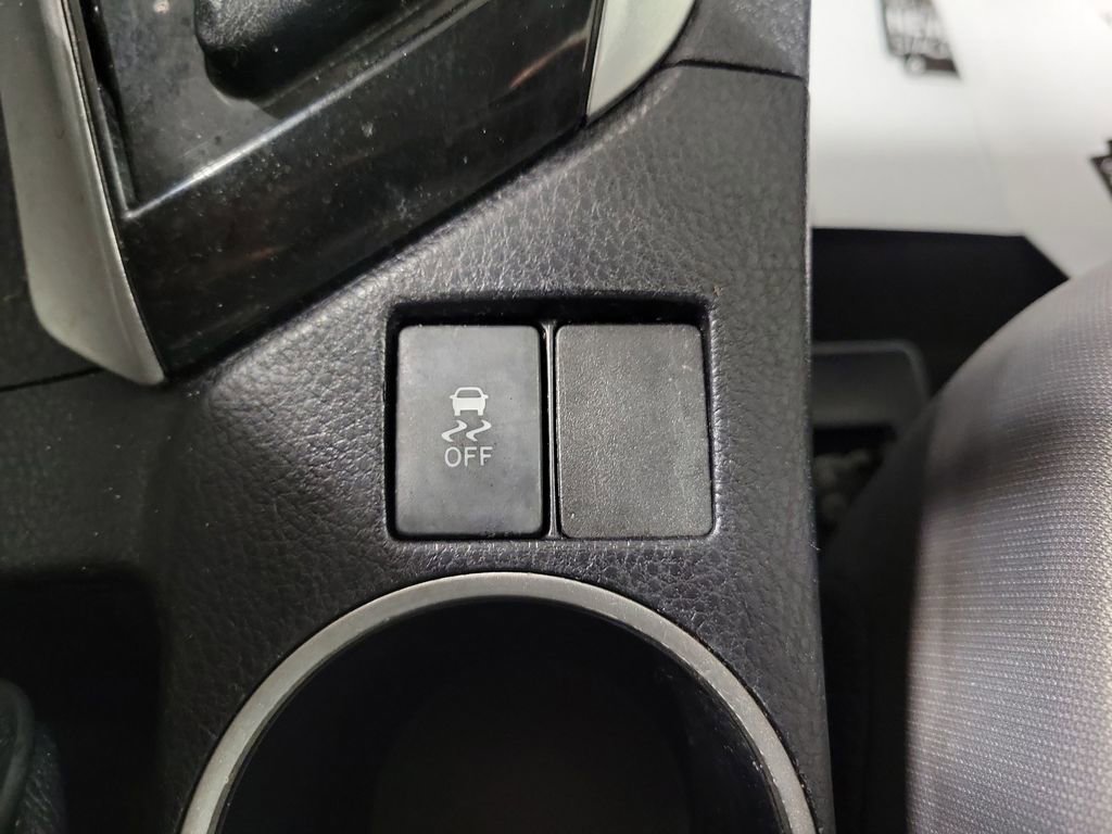 Used 2014 Toyota Corolla LE image 15