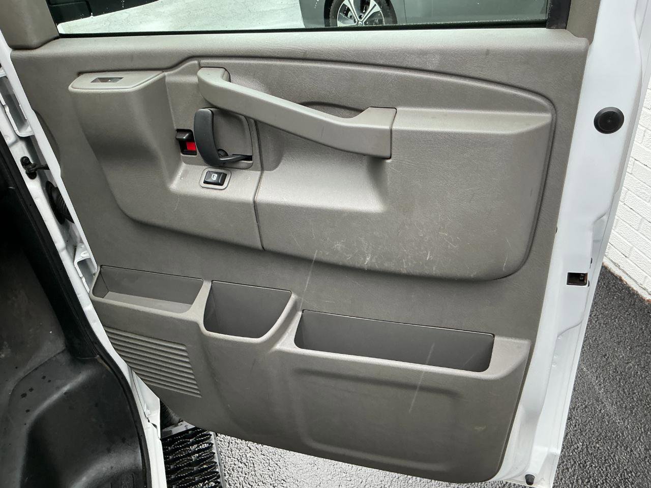 Used 2023 Chevrolet Express 2500 LS image 21