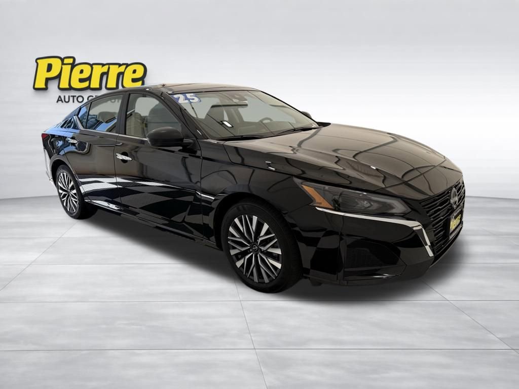 Used 2025 Nissan Altima 2.5 SV image 6