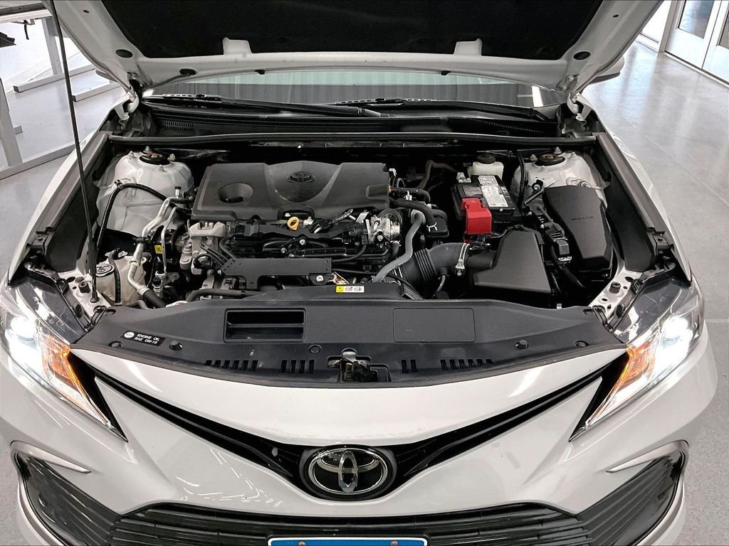 Used 2024 Toyota Camry LE FWD image 28