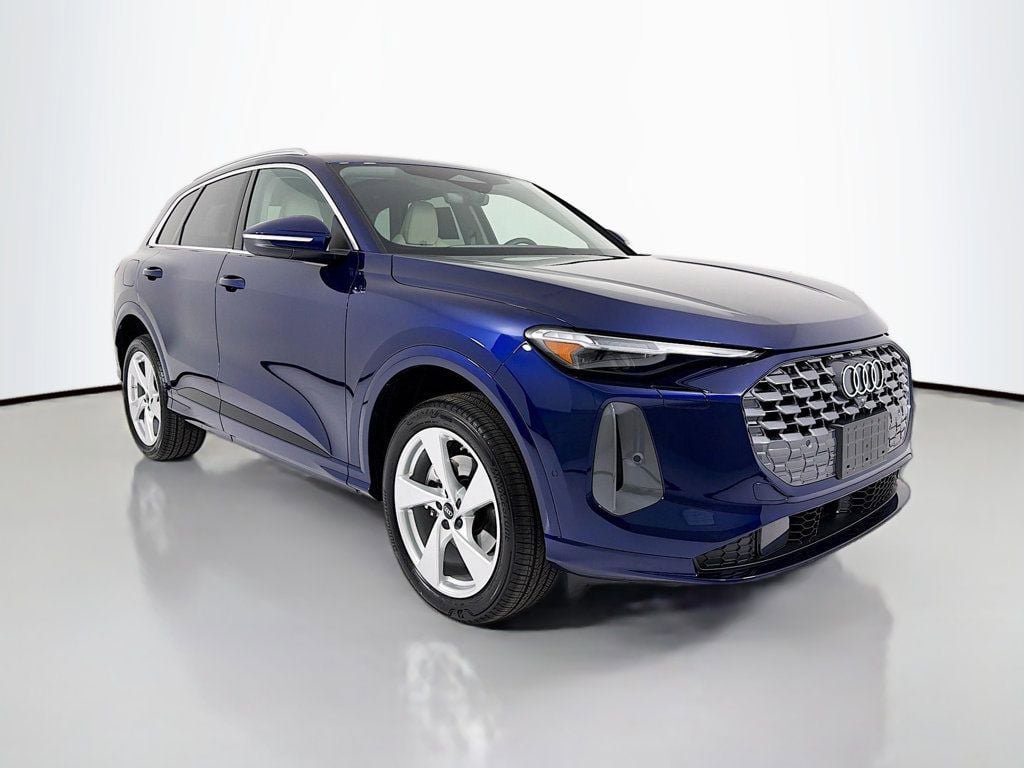 Certified 2025 Audi Q5 Premium Plus w/ Premium Plus