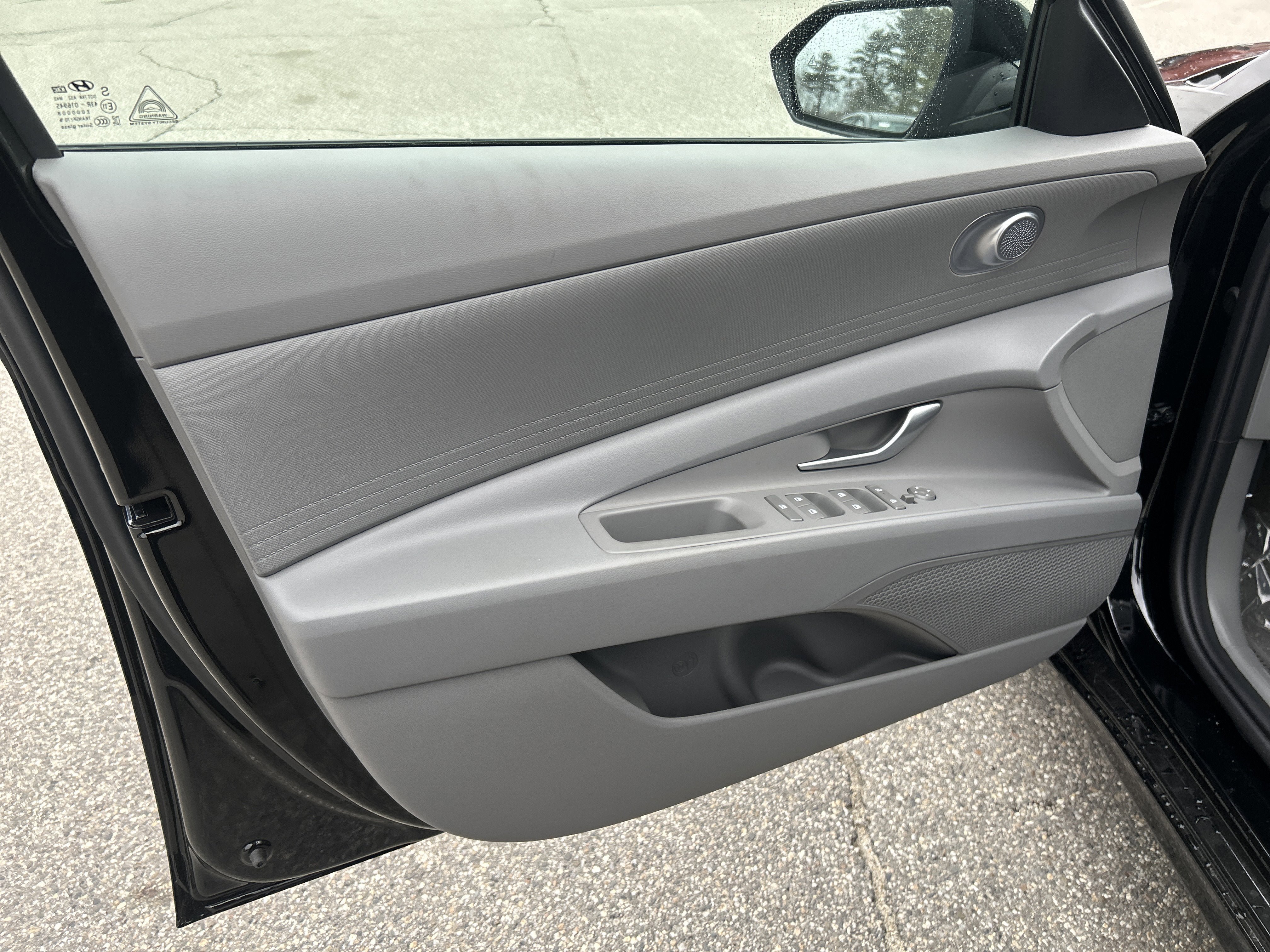 New 2026 Hyundai Elantra SE FWD image 17
