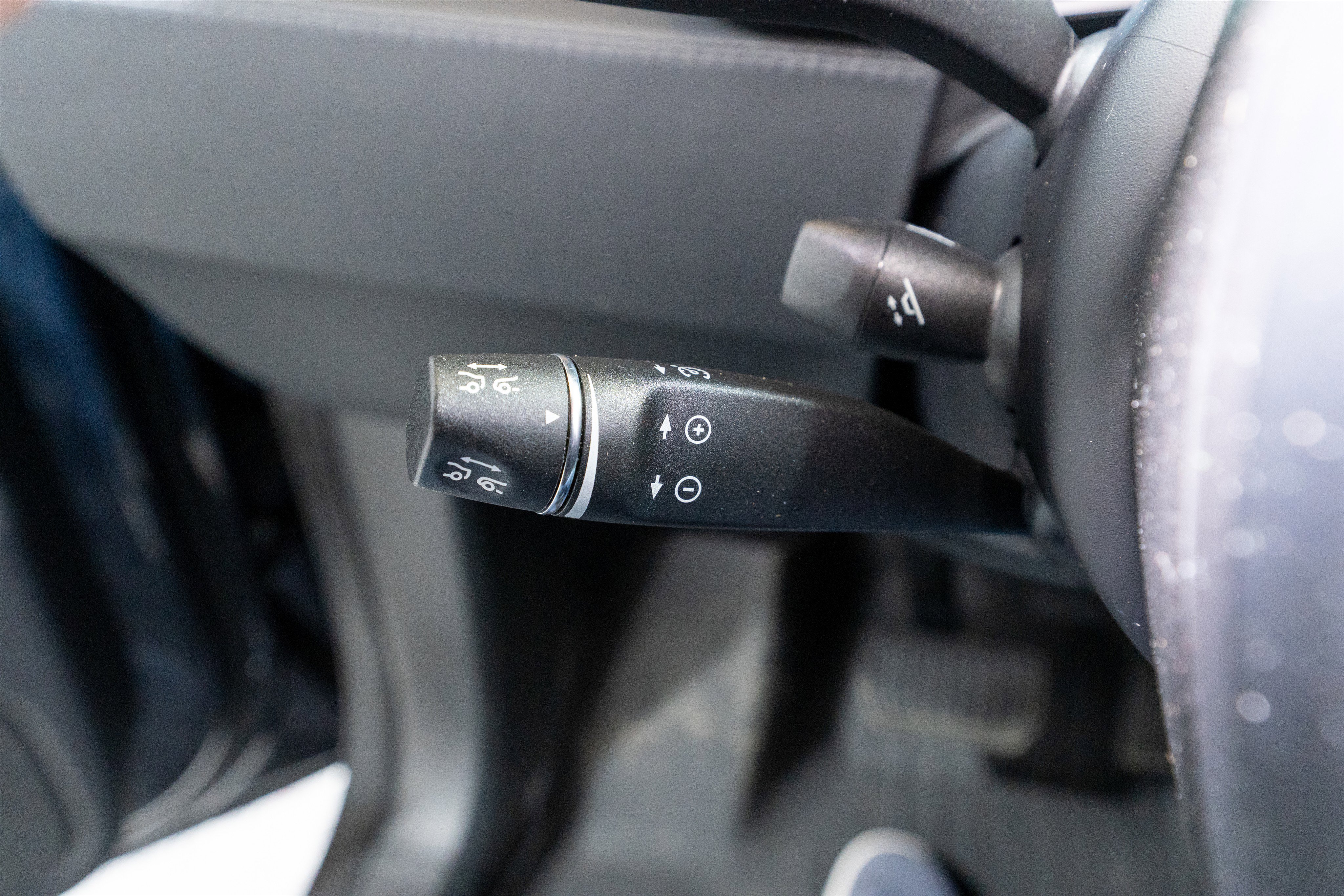 Used 2020 Tesla Model X Long Range image 28