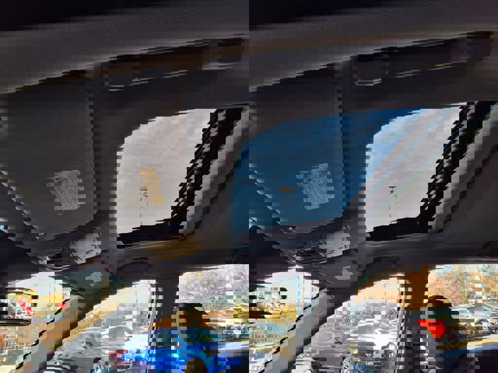 Certified 2025 Acura TLX w/ Technology Package image 15