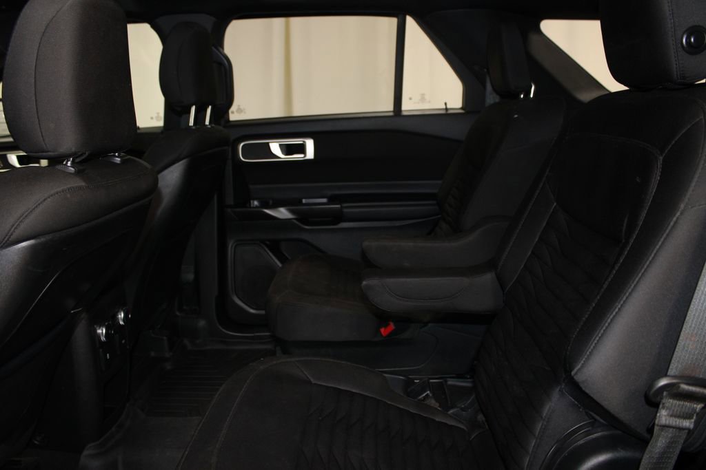 Used 2020 Ford Explorer XLT w/ Comfort Package RWD image 19