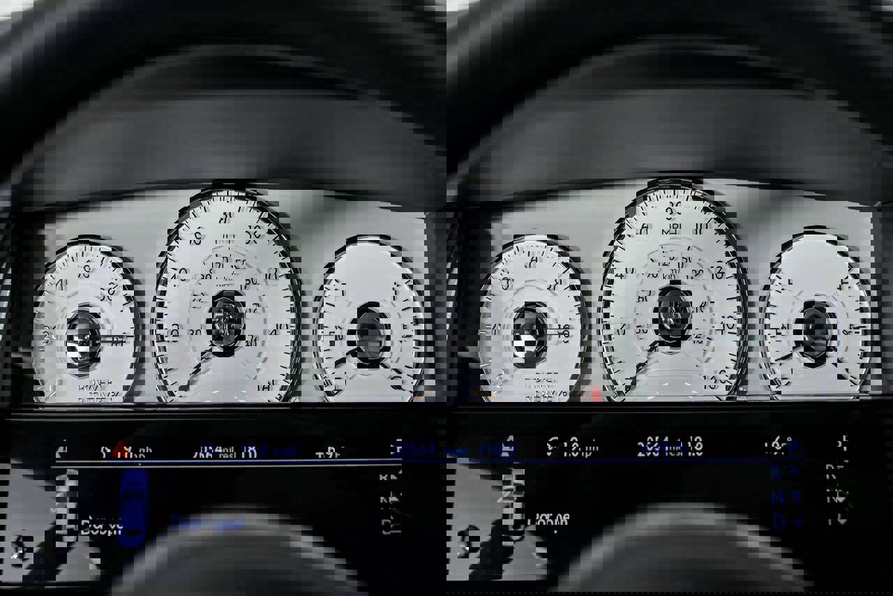 Used 2017 Rolls-Royce Ghost image 29