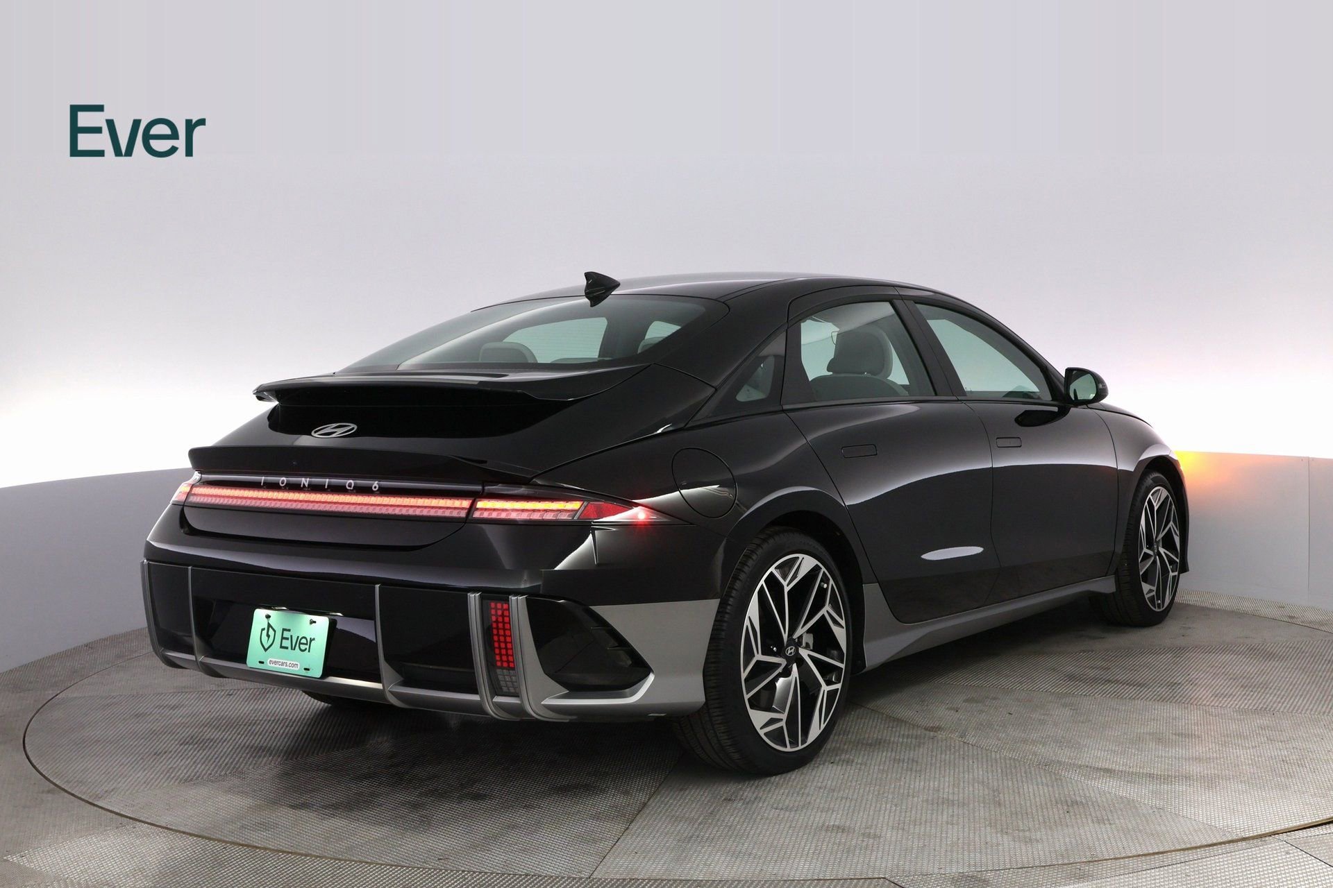 Used 2024 Hyundai Ioniq 6 SEL image 12