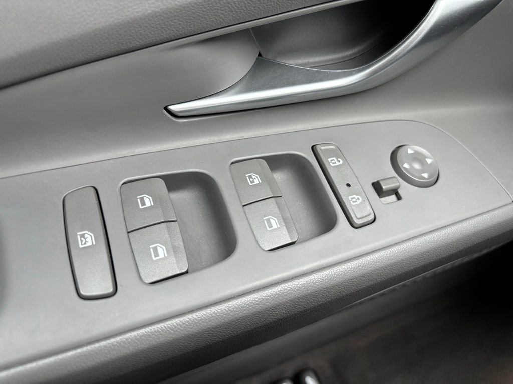 Used 2023 Hyundai Elantra SEL w/ Convenience Package FWD image 25